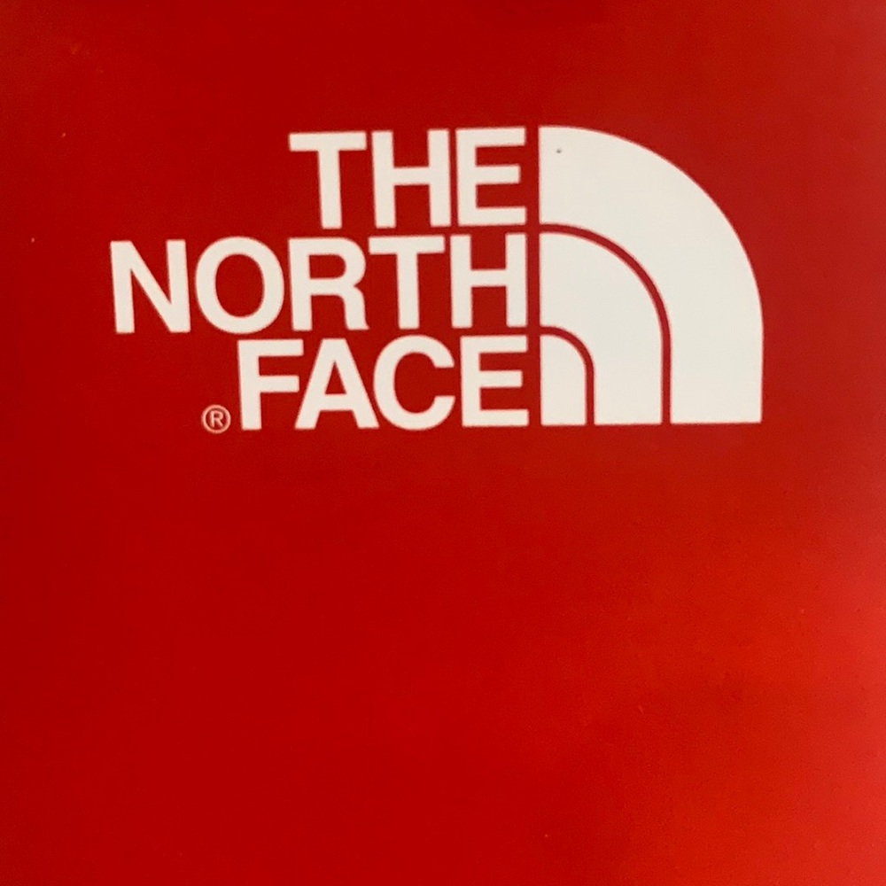 ❤️THE NORTH FACE ❤️Women’s gold & black tone great vest🌺🌺❤️❣️💖💖🌸❣️❣️ - Picture 9 of 9